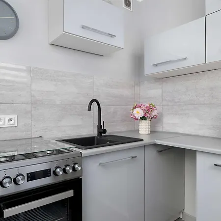 Bright Bardowskiego In Perfect For Remote Work By Renters * Катовіце