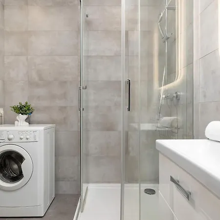 Bright Bardowskiego In Perfect For Remote Work By Renters Apartment